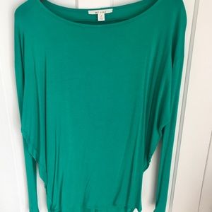 Green long sleeve shirt